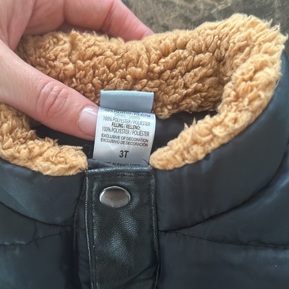 Toddler Bubble Vest - Picture 4 of 4